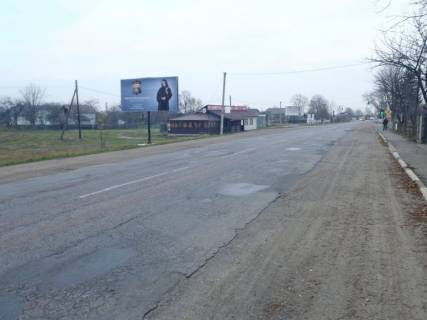 Billboard B in Cherniiv, 3х6  Cerniiv trasa Ivano-Frankivs'k-Bukovel' No6 Photo 1