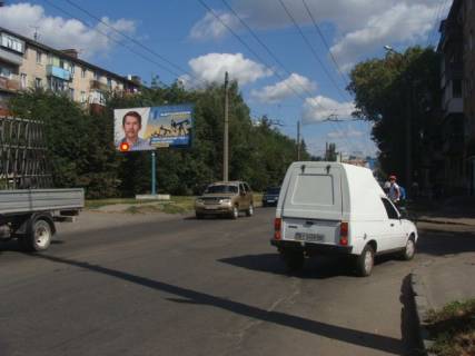 Billboard B in Poltava st.Halturina, 4 Photo 1