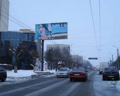 Billboard B in Chernivtsi, 3х6  st.Komarova,18 (rinok, gotel' Ceremos) Photo 1