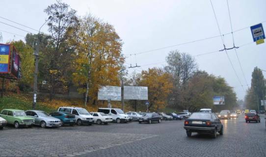 Billboard A in Chernivtsi, 3х6  st.Gagarina (navproti z.d. vokzala avtostoanka) Photo 1