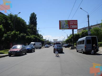 Billboard A in Chernivtsi, 3х6  st.Komarova,18 (rinok, gotel' Ceremos) Photo 1