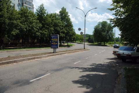 Citylight B in Yuzhnoukrainsk, 1,2х1,8  av. Nezaleznosti 2, Medicnij centr, doroga do likarni. Photo 1