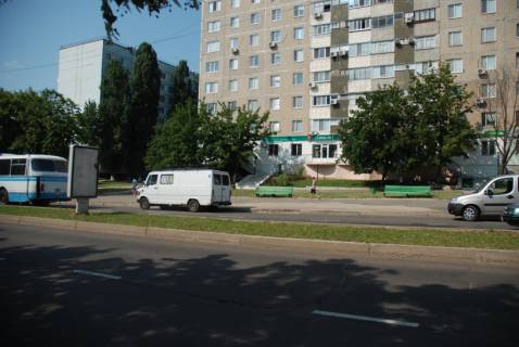 Citylight A in Yuzhnoukrainsk av.Nezavisimosti15, Magazin odezdy i posudy.Napravlenie dvizenia k rynku Photo 1