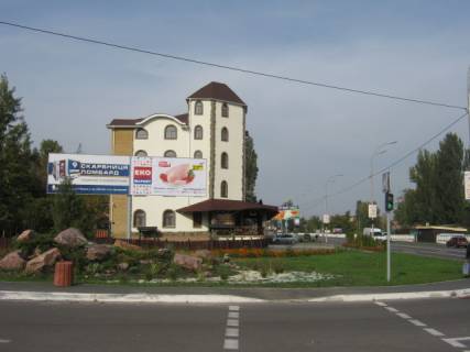 Billboard B in Vishgorod, 3x6  Naberezna st.Sevcenka (pravij) z Kieva Photo 1