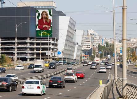 Facade Banners A in Kyiv Міхновського Миколи бульв. (колиш. Дружби народів)/ Лужевського Руслана пров. 3/верхній Photo 1