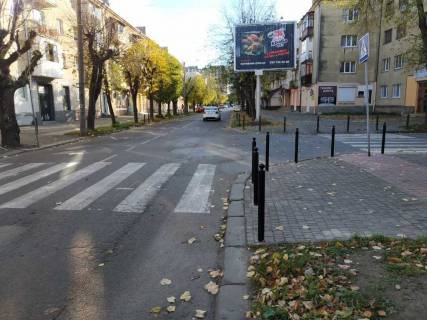 Prismatron, Prism  in Ivano-Frankivsk, 4х3  Вороного, Бельведерська - 657250 Photo 1