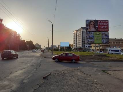 Non-Standard A in Ivano-Frankivsk, 3х6  Vovcinec'ka, Ivasuka Photo 1