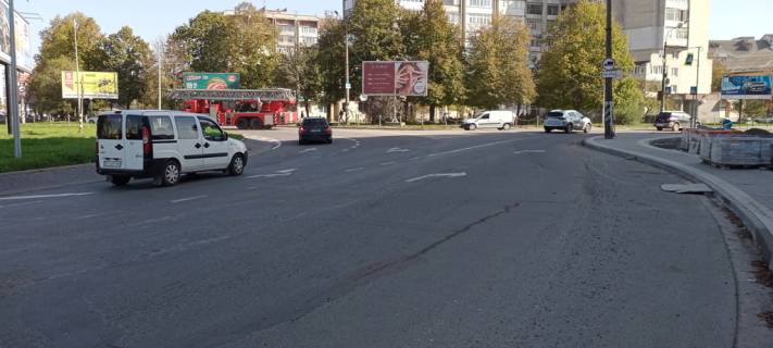 Prismatron, Prism  in Ivano-Frankivsk, 3х6  Мазепи, Довженка - 657135 Photo 1