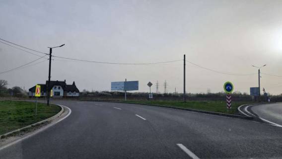 Billboard B in Cherniiv, 3х6  Nadvirnans'ka, Cerniiv, urocise " Bila Opriska " ( poruc restoranu ) st B Photo 1