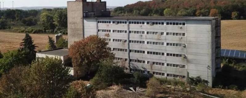 Non-Standard A in Ivano-Frankivsk, 0.5х7.6  Petluri, Cornovola, Dovzenka scheme