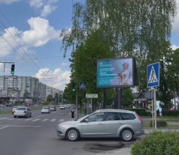 Video Billboard A in Lutsk, 4х3  Sobornosti 13, navproti TC Gostinec' - 325630 Photo 1
