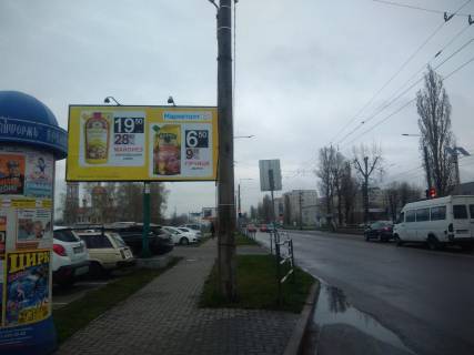 Billboard B in Kremenchuk, 3х6  av. Lesi Ukrainki, zup. "st. A. Koval'ova" Photo 1