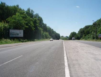 Billboard B in , 3х6  Cernivec'ka trasa Berezovica B (z mista) Photo 1