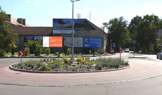 Billboard A in Beregovo, 3x6  st. Mukacivs'ka-Koratovica (sportbaza "Zakarpatta") Photo 1