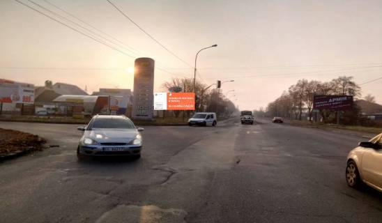 Billboard B in Uzhgorod, 3x6  st. Gagarina (povorot na rinok Krasnodonciv) Photo 1