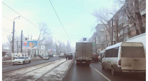 Prismatron, Prism B in Dnipro (Dnipropetrovsk), 3х6  Bogdana Hmel'nickogo av., 118D - Krotova st. - 218253 Photo 1