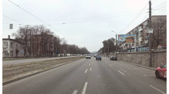 Billboard A in Dnipro (Dnipropetrovsk), 3х6  Bogdana Hmel'nickogo av., 10, iz centra Photo 1