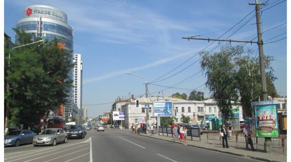 Scrolller, Scroll B in Dnipro (Dnipropetrovsk), 3,14х2,32  Kocubinskogo st. - Uspenskaa pl., v"ezd na most Central'nyj - 218389 Photo 1