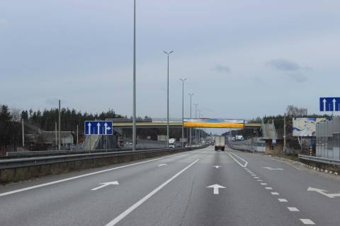 Non-Standard A in Lyubimivka, 2х16  M-06 Zitomirs'ka trasa 34+320 km vid KPP. Odinadcatij vid Kieva, s. Lubimivka (Buzova), zupinka, napramok - z Kieva Photo 1
