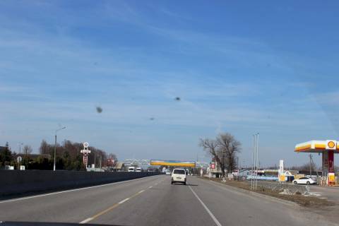 Non-Standard A in Kiev roads, 2х16  M-05 Odes'ka tr. 67+950 km vid KPP  Cotirnadcatij vid Kieva - s. Grebinki, zupinka, rinok Grebinkivs'kij, Prometej, AZS Shell, v napramku Kieva Photo 1
