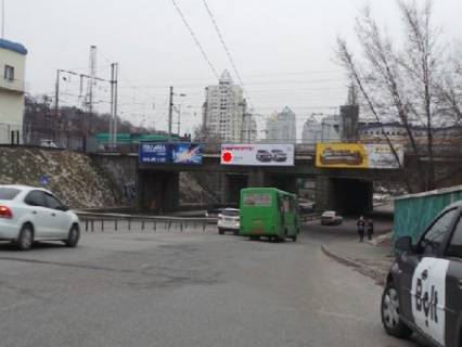 Non-Standard A in Kyiv, 2х8  L'va Tovstogo st., na zaliznicnomu mostu Photo 1