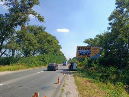 Billboard A in Bilogorodka, 3х6  с. Білогородка траса Київ - Бишів  300 метрів перед поворотом на ЖК Перша Паркова зліва Photo 1
