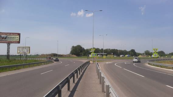 Billboard B in , 6х3  Vyezd Ternopol', L'vov. Krug Photo 1