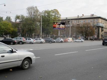 Video Billboard B in Zaporizhzhya, 5,76х2,88  av.Sobornij - pl.Maakovs'kogo, st.B - 418450 Photo 1