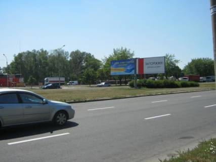 Billboard A in Zaporizhzhya, 6x3  Nabereznaa magistral' - st. Ukrainskaa, dvizenie v port, pravaa ploskost' Photo 1