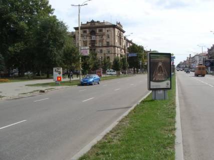 Citylight B in Zaporizhzhya, 1.8x1.2  av. Sobornij - gotel' "Dnipro", No1 Photo 1