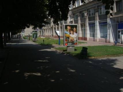 Citylight A in Zaporizhzhya, 1.8x1.2  av. Sobornij - st. Fanats'ka (Dobrolubova), No1 Photo 1