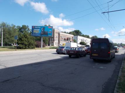 Billboard A in Zaporizhzhya av.Metalurgiv -st.B.Hmel'nic'kogo, ruh do av.Sobornogo Photo 1