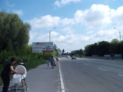 Billboard B in Khmilnyk, 3x6  st. 1-go Travna Photo 1