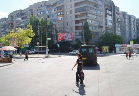 Prismatron, Prism A in Kherson Lavreneva st. - Svatyh Kirilla i Mefodia av. - 321080 Photo 1