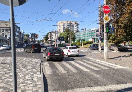 Video Billboard  in Khmelnitsky Svobody st., 48 (CUM), (razresenie 480h336) - 387671 Photo 1