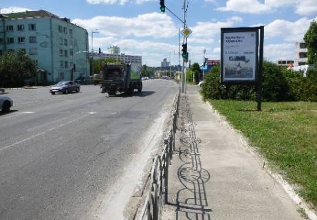 Cityscroll A in Kyiv, 1.86x1.27   Naberezno-Lugovaa st., 8 - Elenovskaa st., (svetofor, AZS "VOG") Photo 1