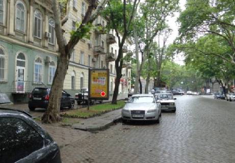 Citylight B in Odessa, 1.8x1.2  Puskins'ka st., 19 Photo 1
