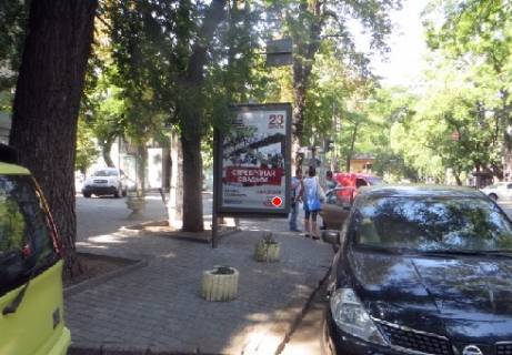 Citylight B in Odessa, 1.8x1.2  Troickaa st., 37 - Ekaterininskaa st. V Photo 1