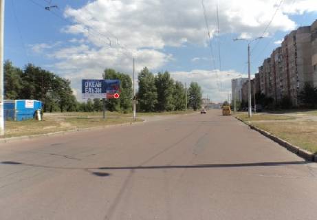 Billboard B in Chernihiv Nezavisimosti st., 32 Photo 1
