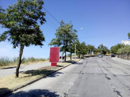 Citylight B in Berdyansk, 1,2х1,8  Melitopol'skoe sosse.Srednaa gora. pod"em 4-j sitilajt Photo 1