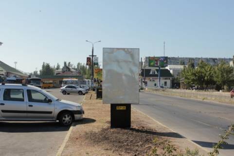 Citylight B in Berdyansk Vostocnyj av. (razdelitel') Photo 1