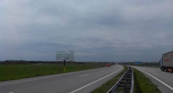 Billboard B in Zvyagel (Novograd-Volinsky), 6x3  Trasa Kiiv-Cop. Ob'izdna Zvagela, naproti zavodu Cersanit No 2, napramok na Rivne st.B Photo 1