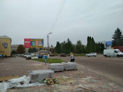 Billboard B in Pulini, 6x3  Pulini  v. Karla-Marksa 8, centr mista, st.B Photo 1