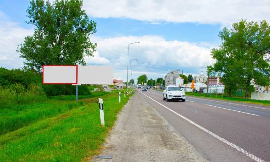 Billboard B in Lviv route, 3x6  M-06 Kiiv-Cop Photo 1