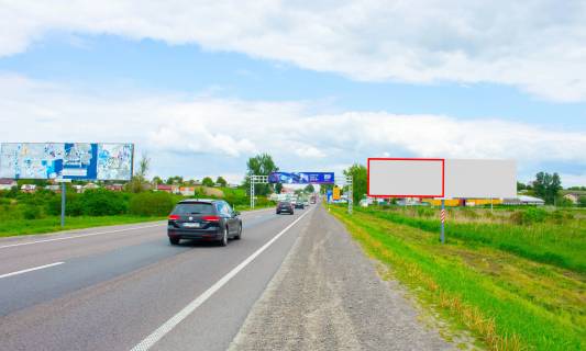 Billboard A in Lviv route, 3x6  M-06 Kiiv-Cop Photo 1