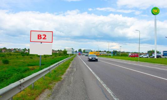 Billboard B in Lviv route, 3x6  M-06 Kiiv-Cop Photo 1
