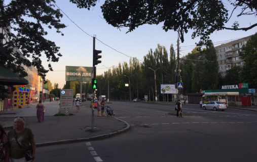Facade Banners B in Mykolaiv av. Mira, 40A -  (ul Teatral'naa, St.Izmalkova) - TRETIJ Photo 1