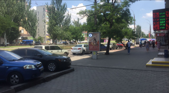 Facade Banners A in Mykolaiv av. Central'nyj, 23 - CENTRAL'̱NYJ RYNOK (m-n 'Zolotoj Vek') Photo 1