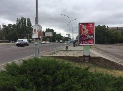 Billboard A in Mykolaiv av. Bogoavlenskij, 39A - Kinoteatr Unost' (ul Teatral'naa) - PERVYJ Photo 1