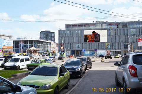 Video Billboard A in Dnipro (Dnipropetrovsk) ТК Пасаж медіафасад, пр. Д. Яворницького, 50, 14,3м х 7,7м *звук- - 566059 Photo 1